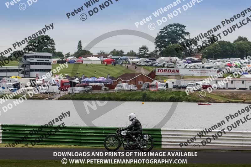 Vintage motorcycle club;eventdigitalimages;mallory park;mallory park trackday photographs;no limits trackdays;peter wileman photography;trackday digital images;trackday photos;vmcc festival 1000 bikes photographs